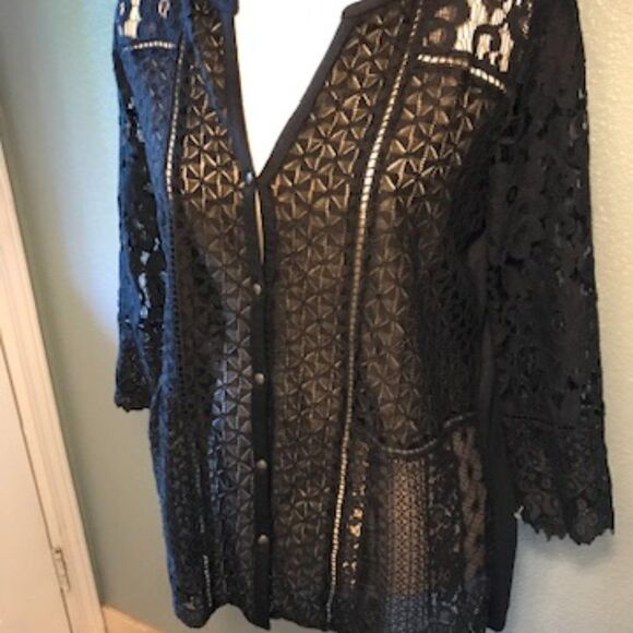 Lucky Brand Black Lace Button Down Top Size S - Picture 3 of 10